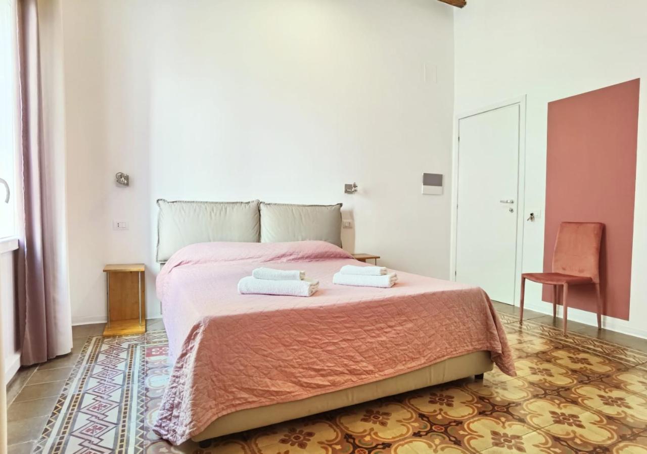 Sat Appartamenti Locazioni Turistiche Brevi-G&P Holiday Home Trapani Exterior photo